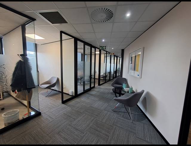 2,521M² OFFICE TO LET IN MELROSE ARCH